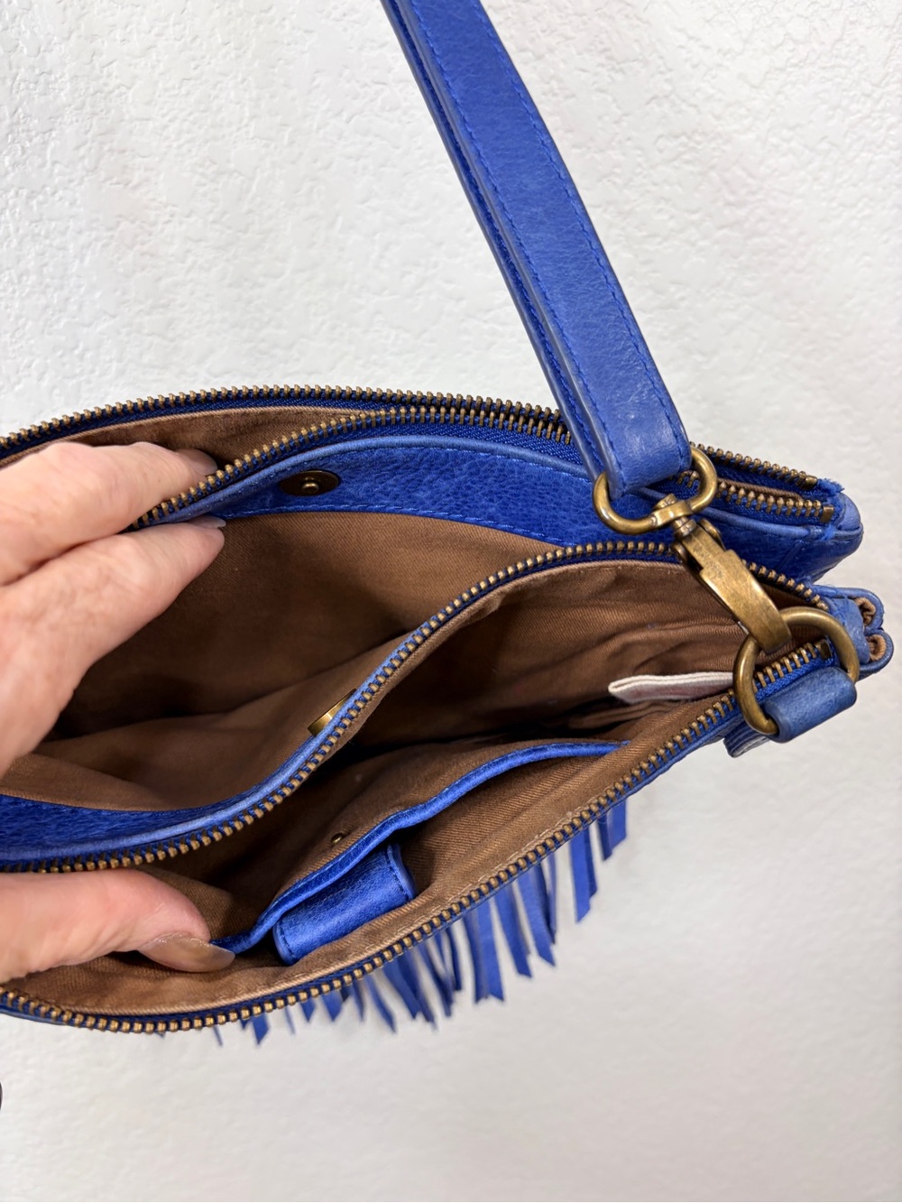 Lucky Brand Cobalt Blue Leather Fringe Crossbody Bag - Picture 6 of 9